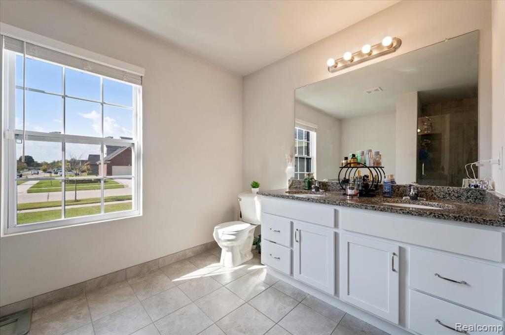 8332 Berwick Drive, Westland, MI — Photo 13