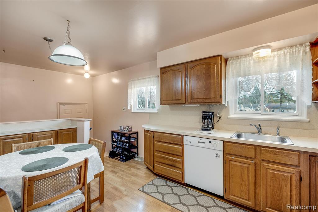 5214 Heath Avenue, Clarkston, MI — Photo 5