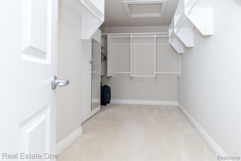 18090 Peninsula Way, Northville, MI 48168 — Photo 63