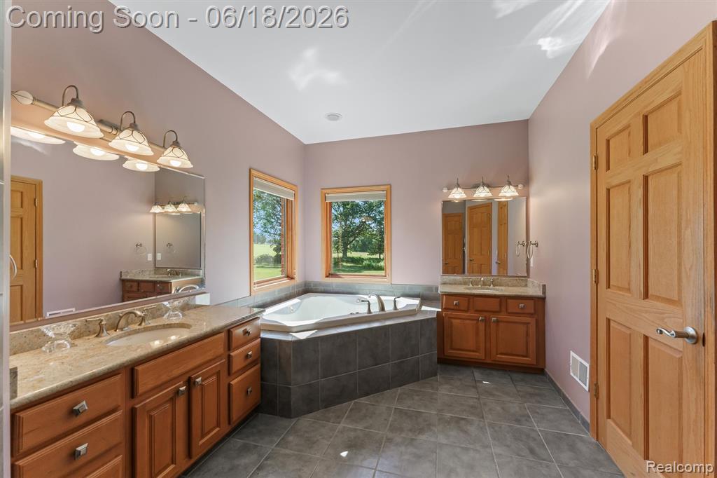 5715 Crest Court, Dexter, MI 48130 — Photo 18