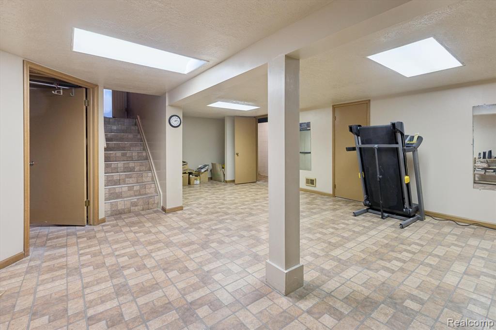 4225 Lapeer Street, Columbiaville, MI 48421 — Photo 15