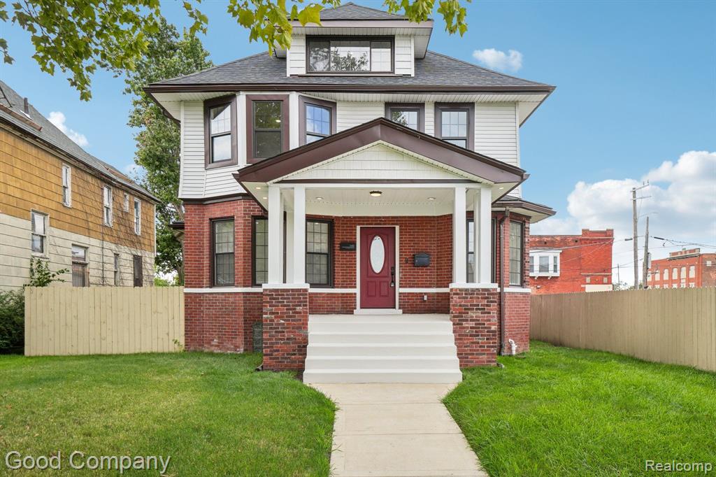 1645 CADILLAC Boulevard, Detroit, MI 48214 — Photo 4