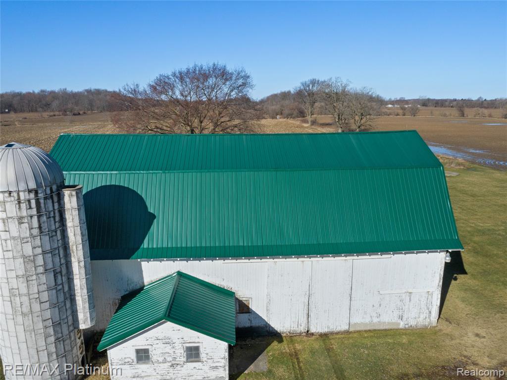 1136 S Nichols Road, Swartz Creek, MI 48473 — Photo 17