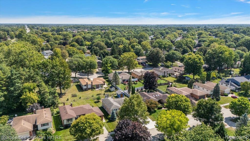 5970 Slate Drive, Troy, MI 48085 — Photo 46