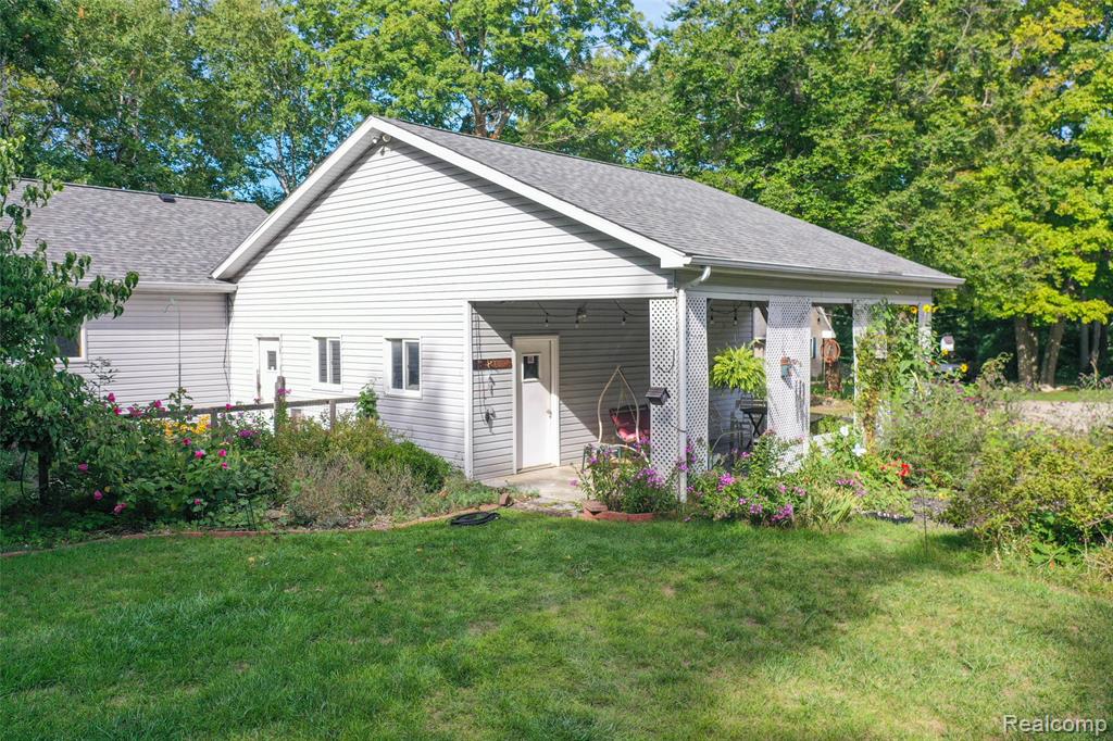 6125 White Sands Drive, Marathon, MI 48464 — Photo 35