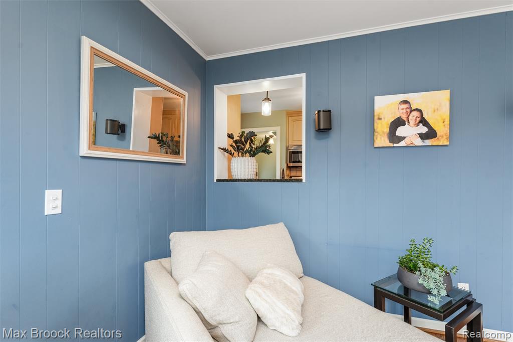 4321 Robinwood Avenue, Royal Oak, MI 48073 — Photo 13