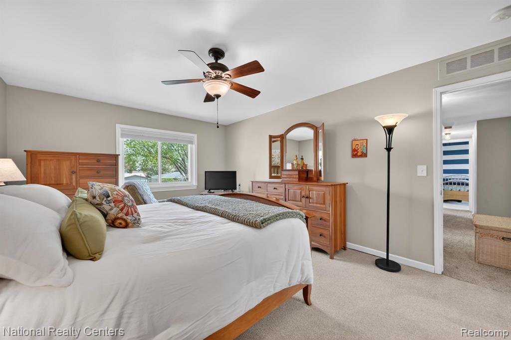 7221 Emerson Drive, Canton, MI 48187 — Photo 23