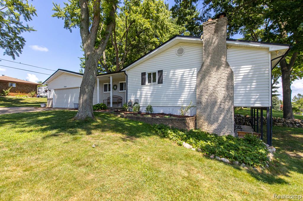 7709 Shelley Drive, Clarkston, MI 48348 — Photo 5