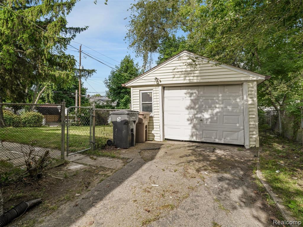 96 Oneida Street, Pontiac, MI 48341 — Photo 25