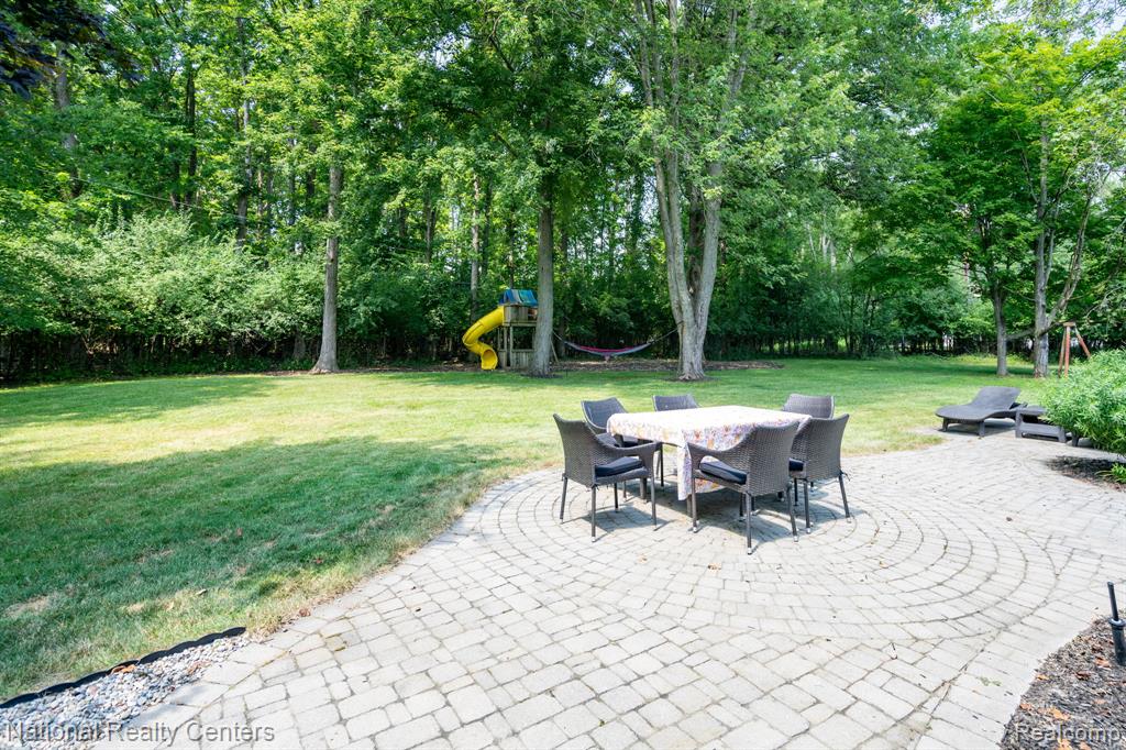 31467 Old Cannon Road, Beverly Hills, MI 48025 — Photo 32