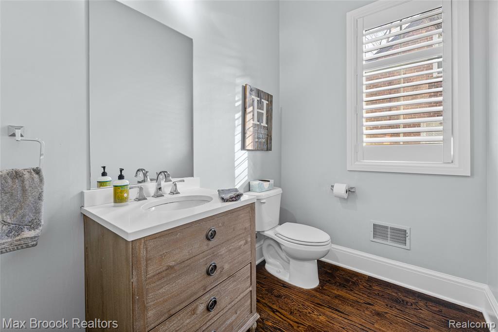 864 Chestnut Street, Birmingham, MI 48009 — Photo 11