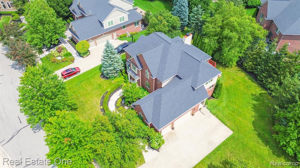 18090 Peninsula Way, Northville, MI 48168 — Photo 8