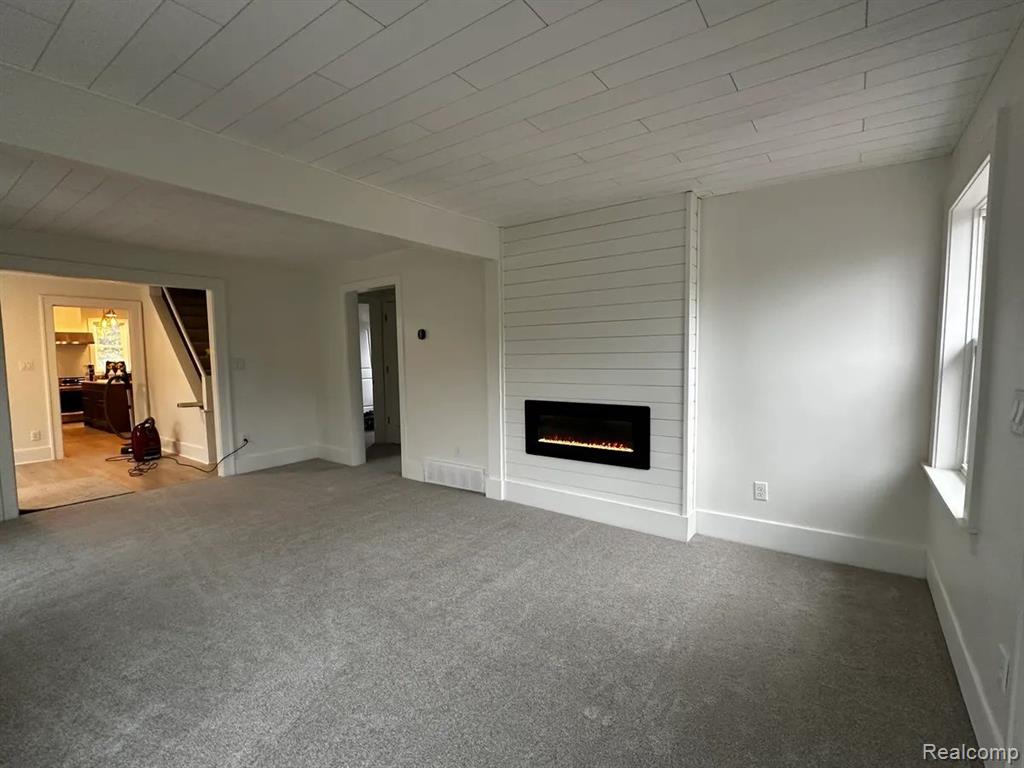 1449 BENVENUE Street, Sylvan Lake, MI 48320 — Photo 7