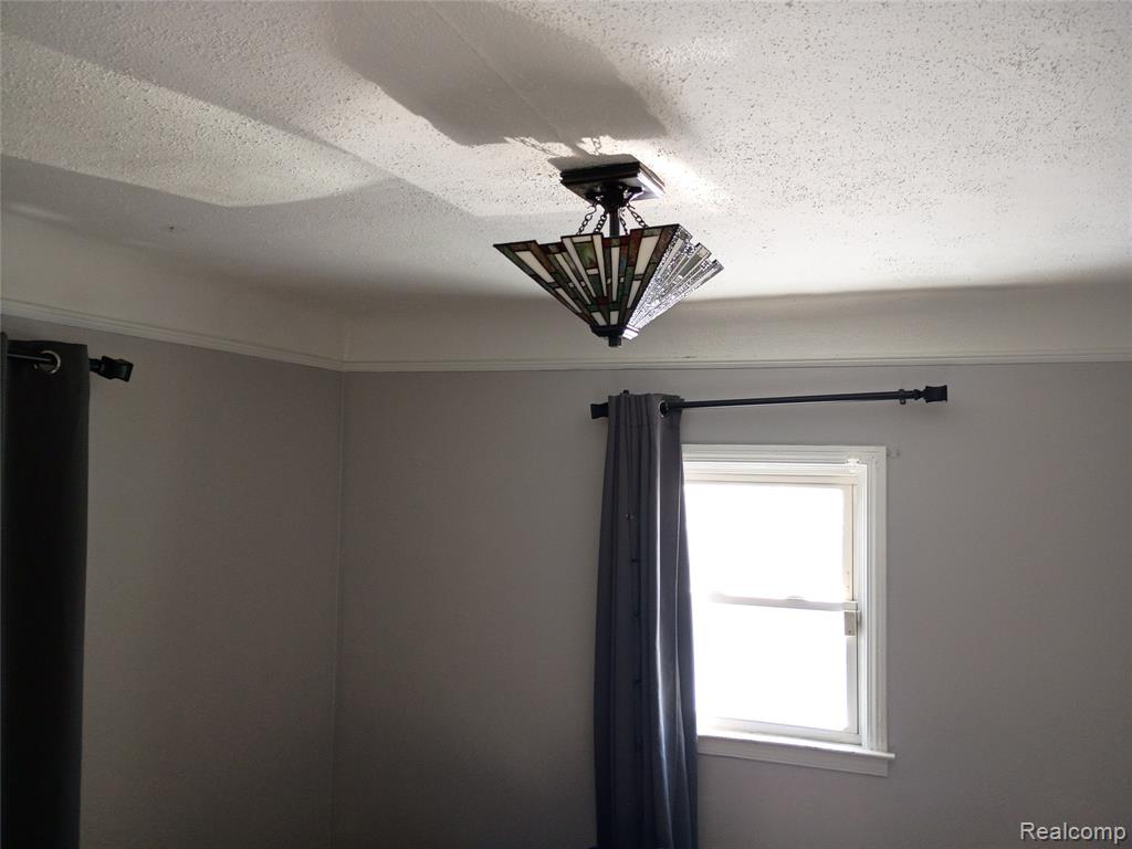 11627 Berwyn, Redford, MI 48239 — Photo 8