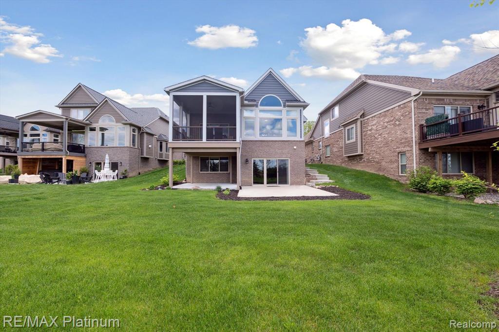 8280 Stoney Creek Drive, South Lyon, MI 48178 — Photo 48