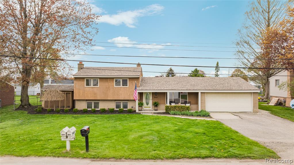38027 Mallast Street, Harrison Township, MI — Photo 2