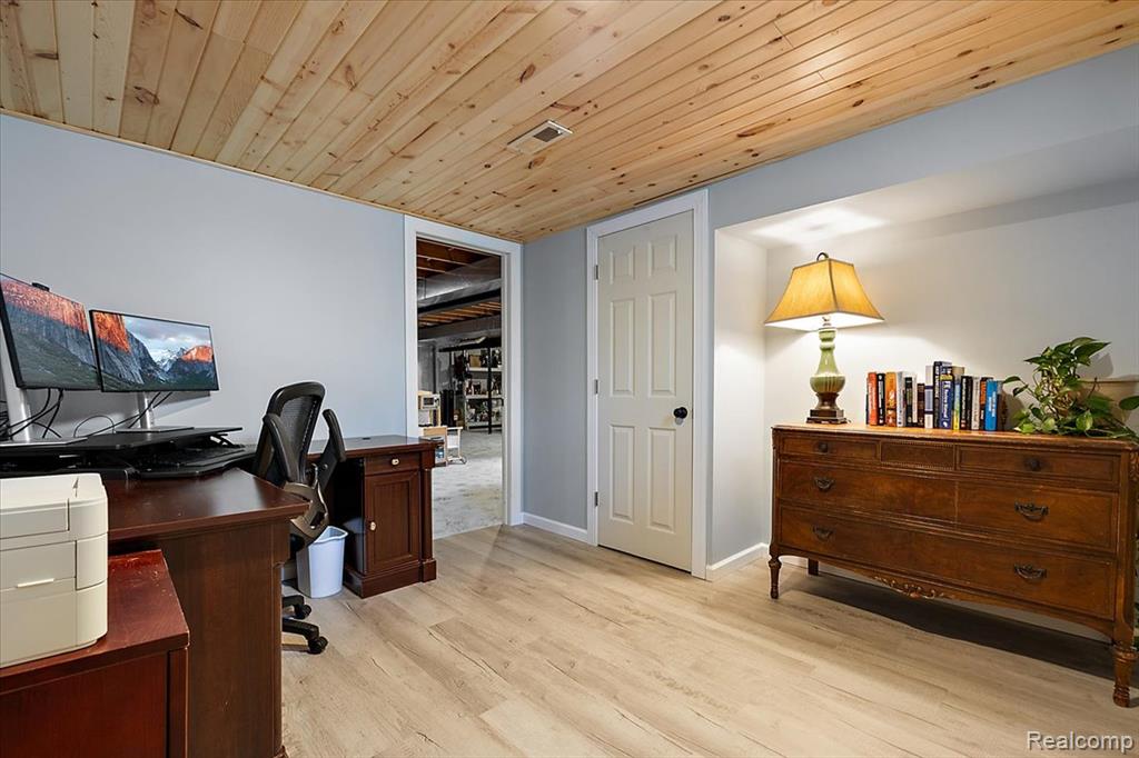 42764 Bloomingdale Drive, Sterling Heights, MI 48314 — Photo 39