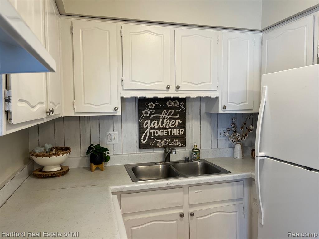 50046 Helfer Boulevard, Wixom, MI 48393 — Photo 21