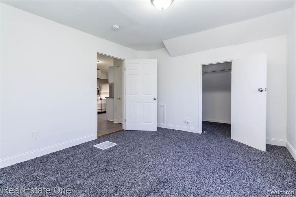 18666 Carrie Street, Detroit, MI 48234 — Photo 24