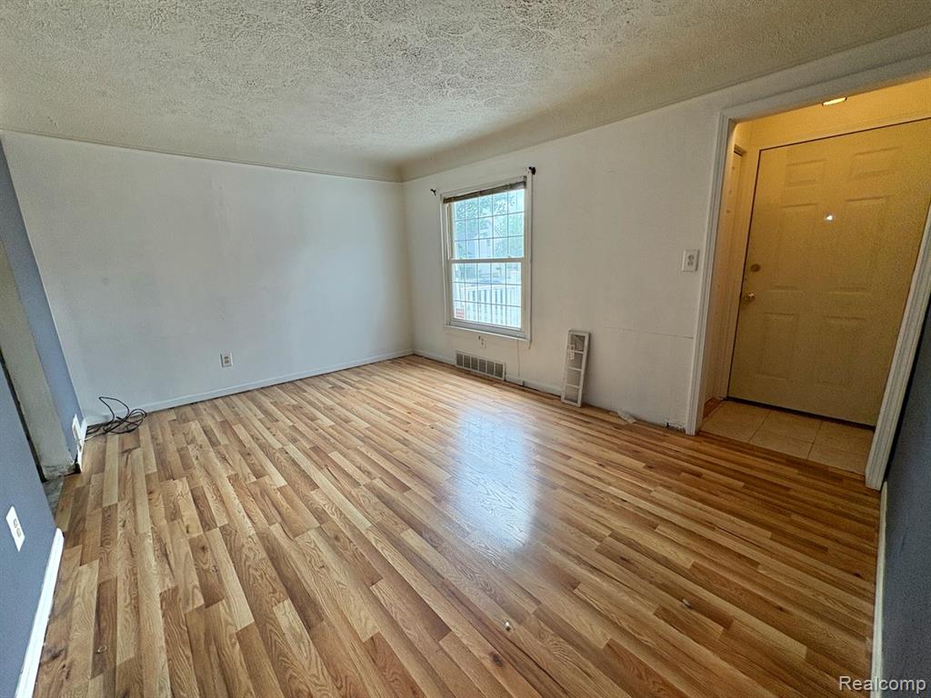 25680 Send Street, Roseville, MI 48066 — Photo 3
