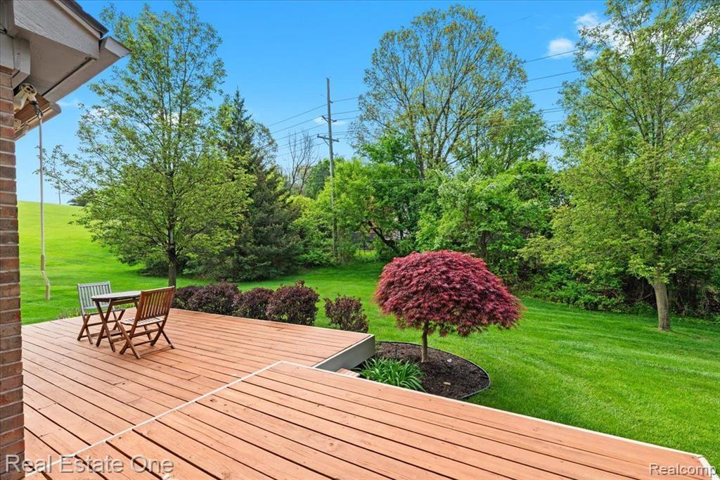 585 Dorchester Way, Milford, MI 48381 — Photo 72