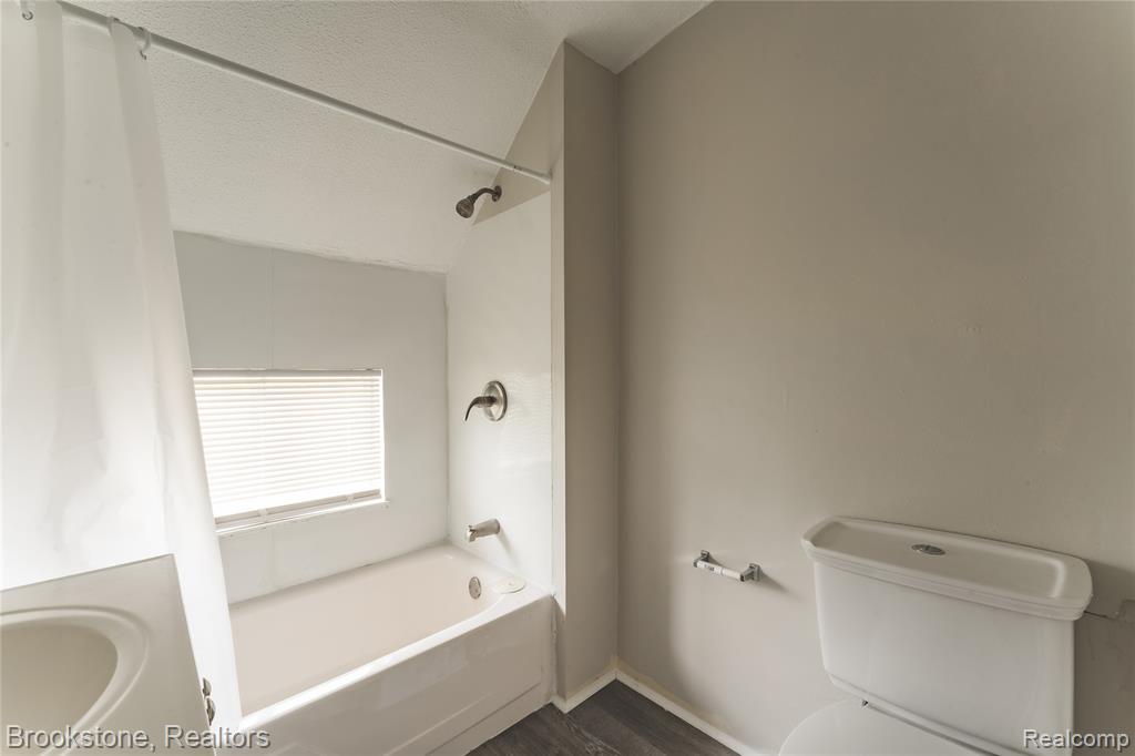 212 Sanderson Avenue, Pontiac, MI 48341 — Photo 20
