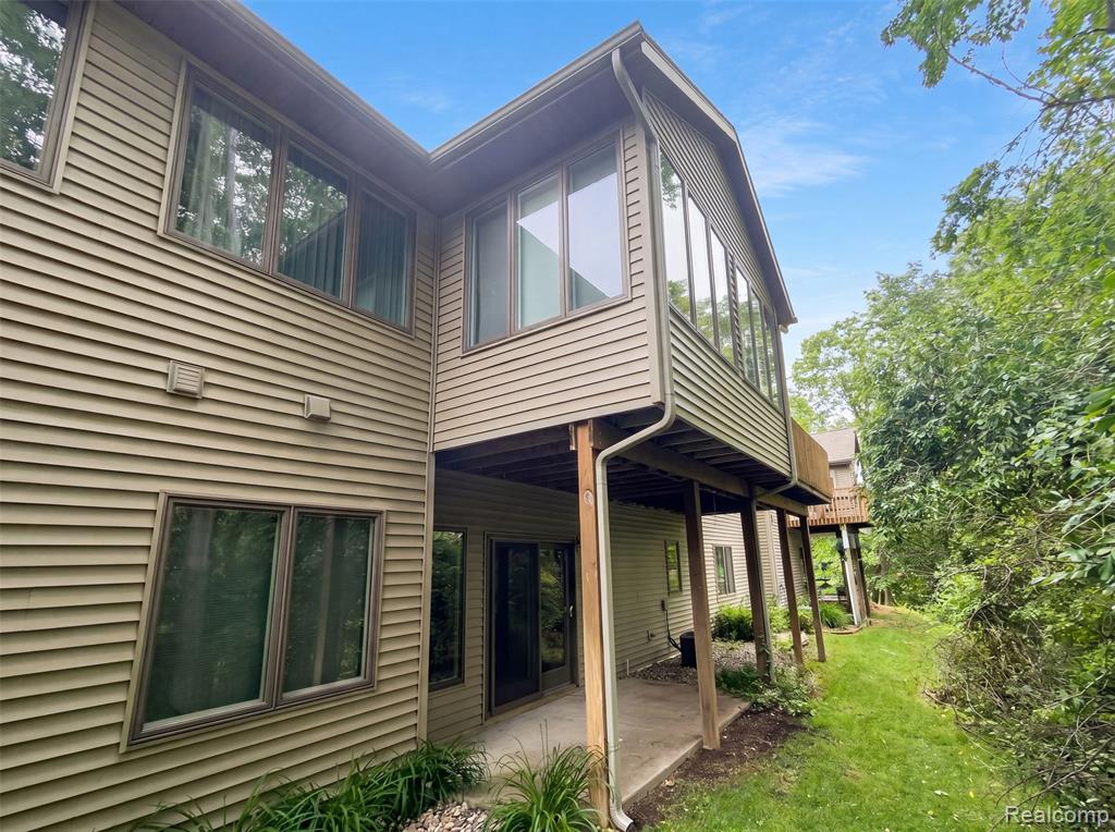 1102 Hawthorne, Greenville, MI 48838 — Photo 21