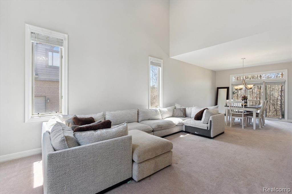 6808 OAKHURST RIDGE Road, Clarkston, MI 48348 — Photo 19