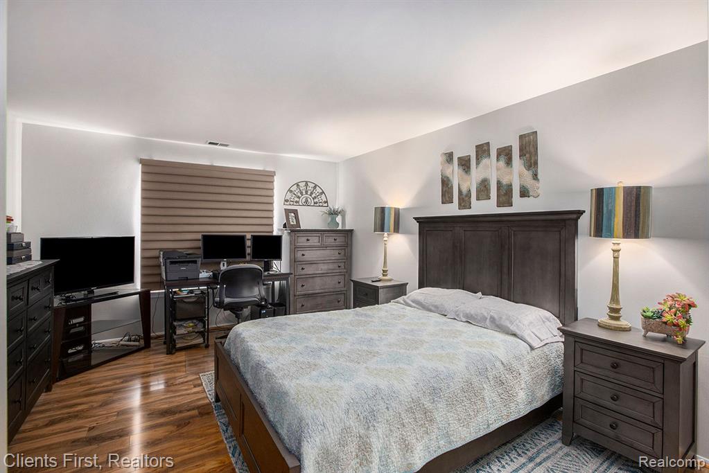 44425 SAVERY Drive, Canton, MI 48187 — Photo 11