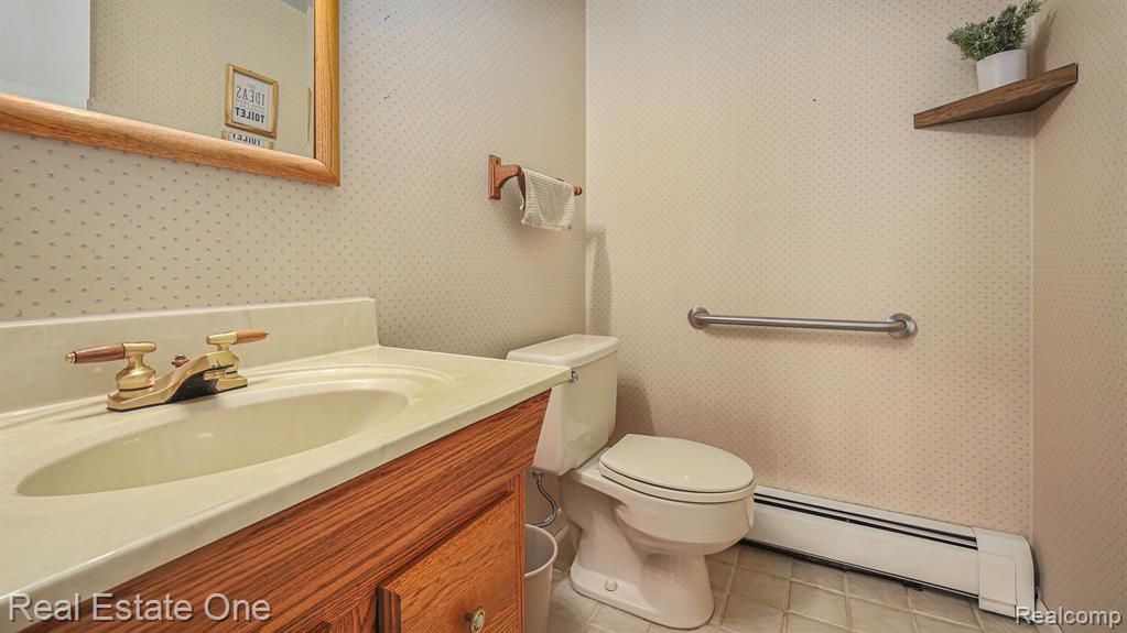 4243 FROSTWOOD Court, Troy, MI 48098 — Photo 11