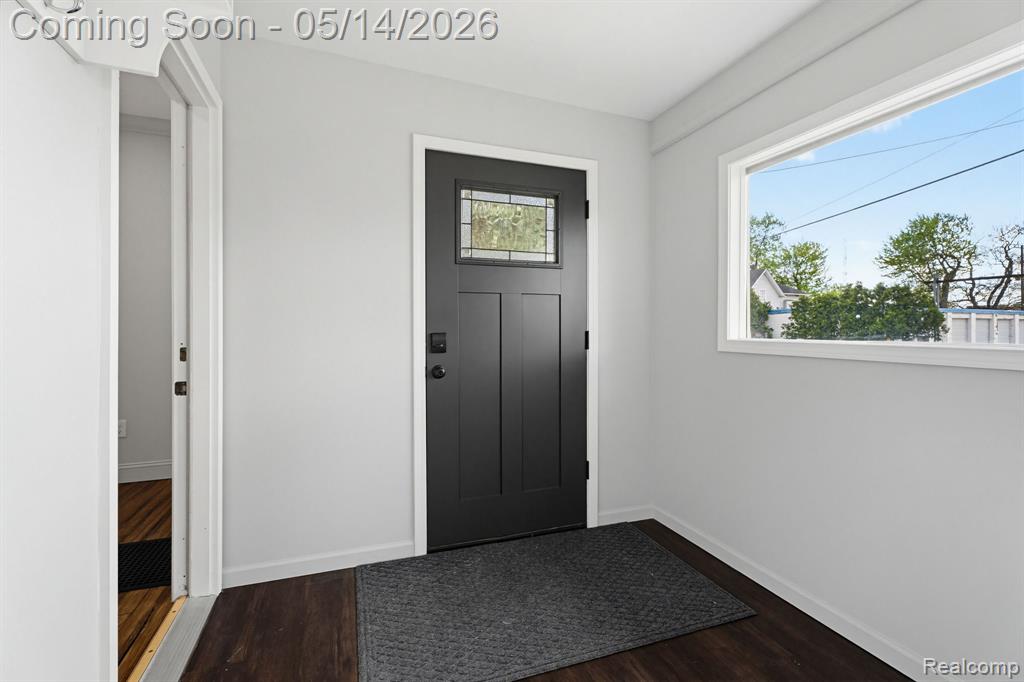 92 Eldredge Street, Mount Clemens, MI 48043 — Photo 4