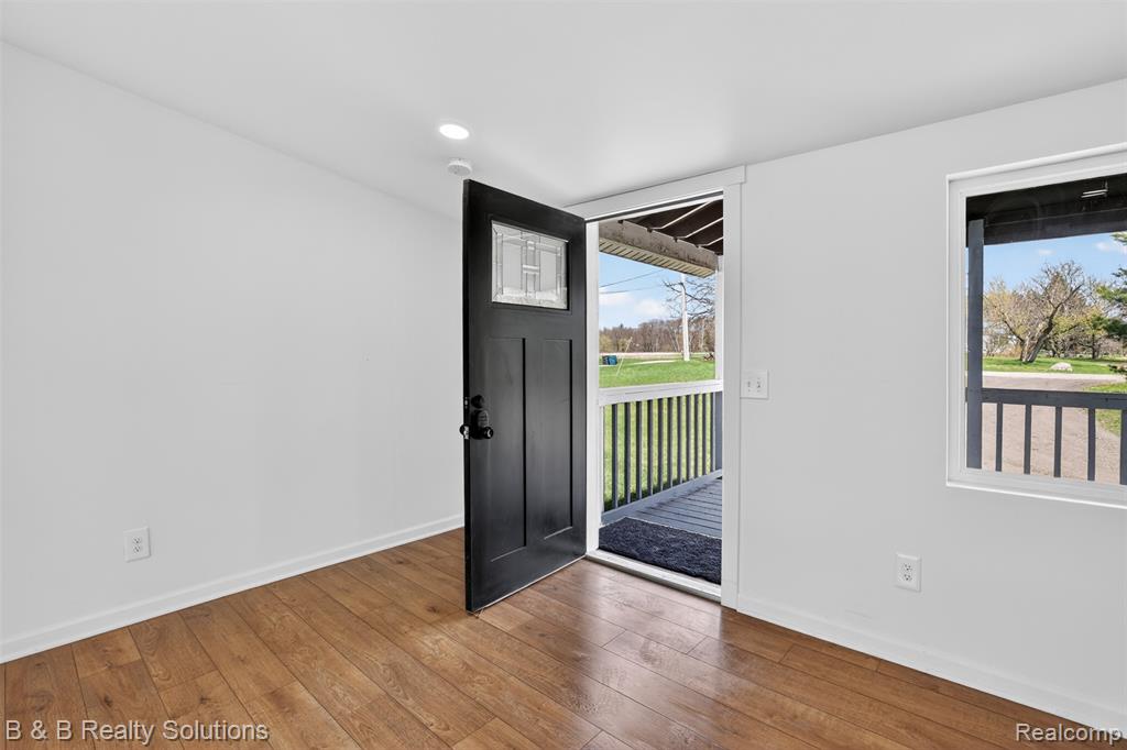 2468 Johnson Mill Road, North Branch, MI 48461 — Photo 10