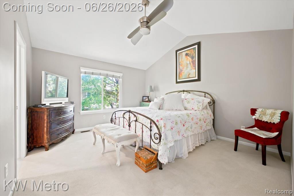 517 Macwilliams Lane, Royal Oak, MI 48067 — Photo 17