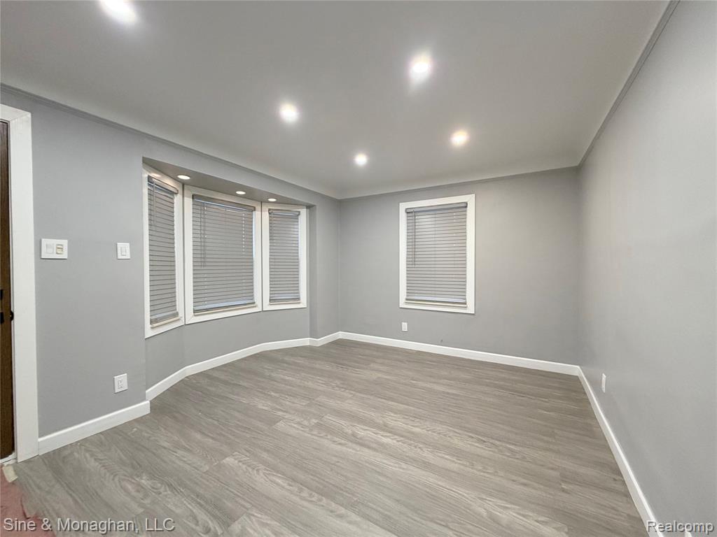 19605 Kelly Road, Harper Woods, MI 48225 — Photo 2