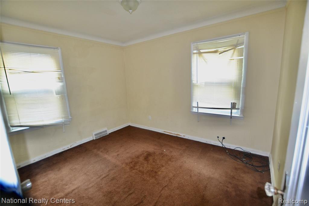 8267 Carlin Street, Detroit, MI 48228 — Photo 19