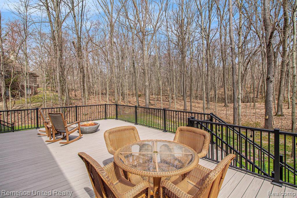 8109 TOP VIEW Lane, Pinckney, MI 48169 — Photo 32