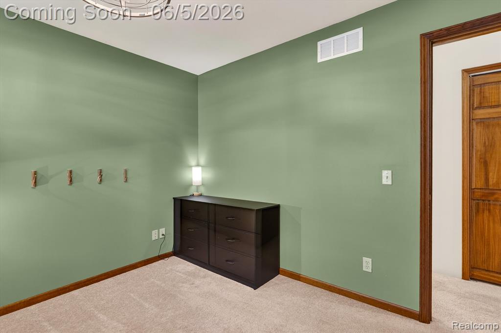 15129 Locust Grove Drive, Byron, MI 48418 — Photo 36