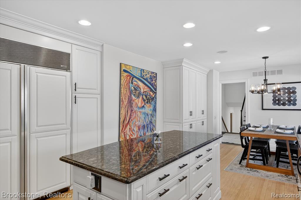 754 N Valley Chase Road, Bloomfield Hills, MI 48304 — Photo 12