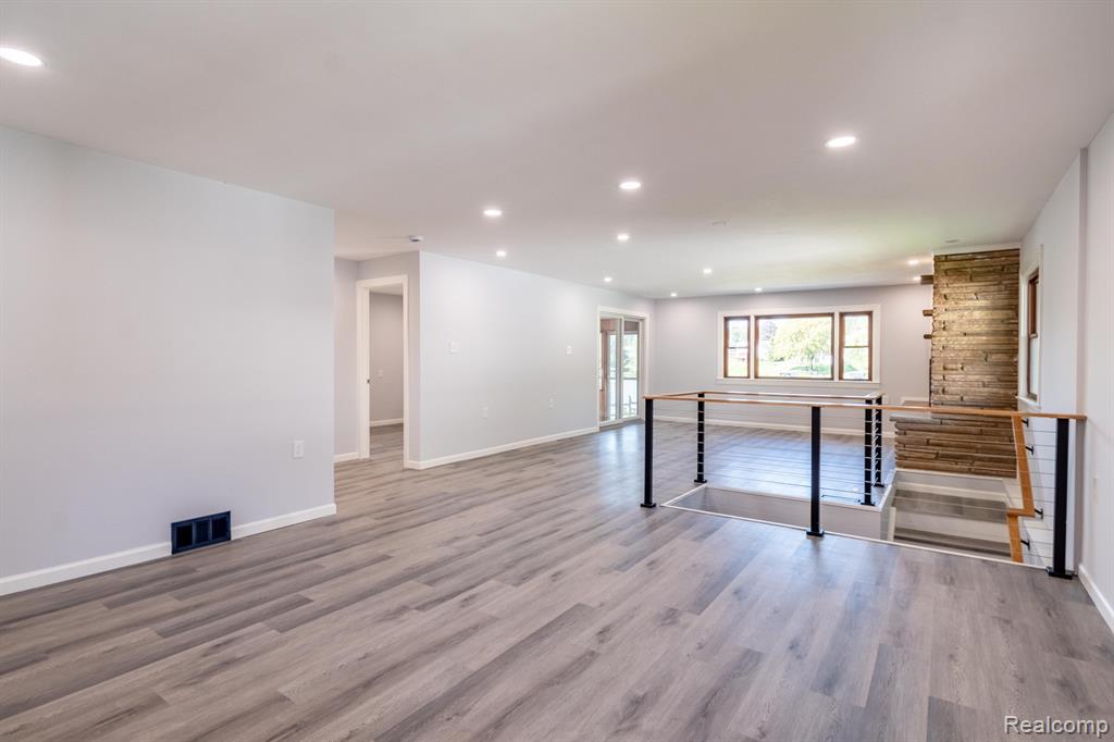 2615 WOODLAND COVE Drive, Brighton, MI 48114 — Photo 3