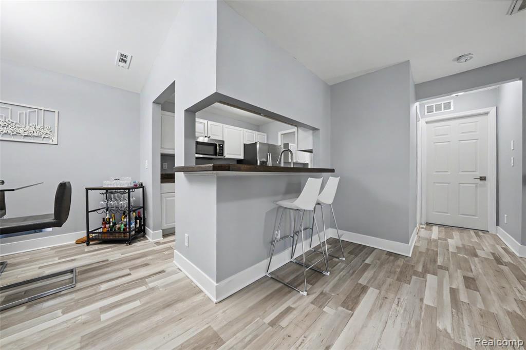 56075 Chesapeake Circle, 242, Utica, MI 48316 — Photo 9