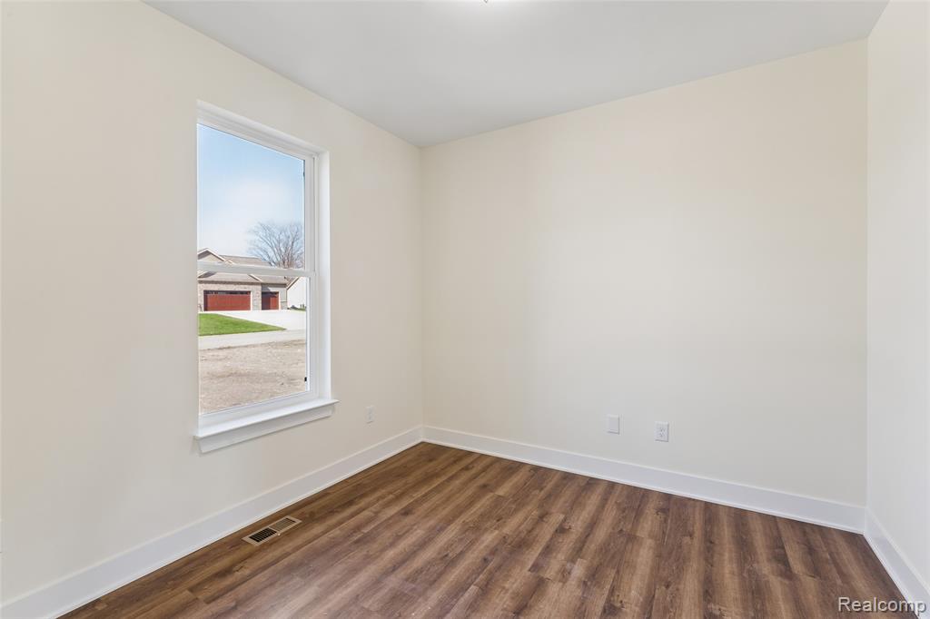 10198 Hunt Drive, Davison, MI 48423 — Photo 18