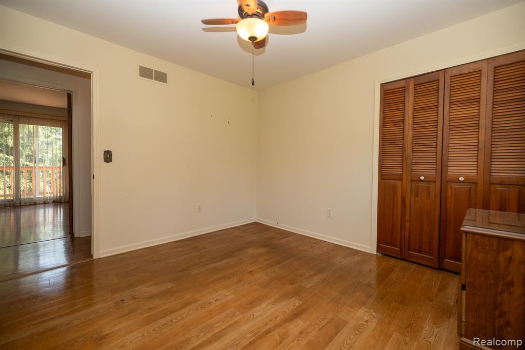 6084 Upper Straits Boulevard, West Bloomfield, MI 48324 — Photo 22