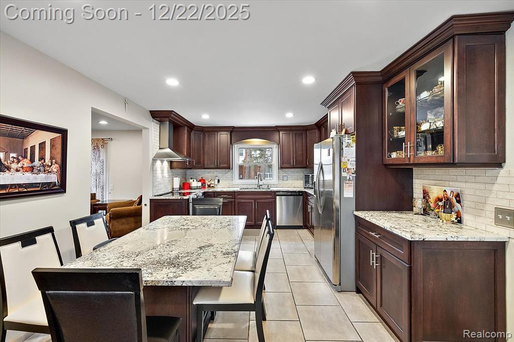 4250 Greenstown Drive, West Bloomfield, MI 48323 — Photo 24