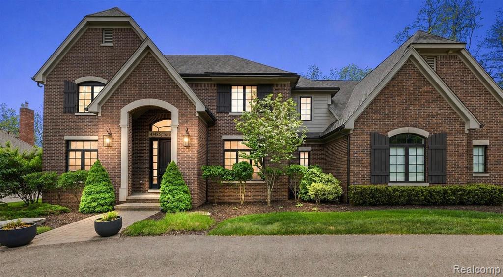 4345 SPRUCE HILL Lane, Bloomfield Hills, MI 48301 — Photo 34
