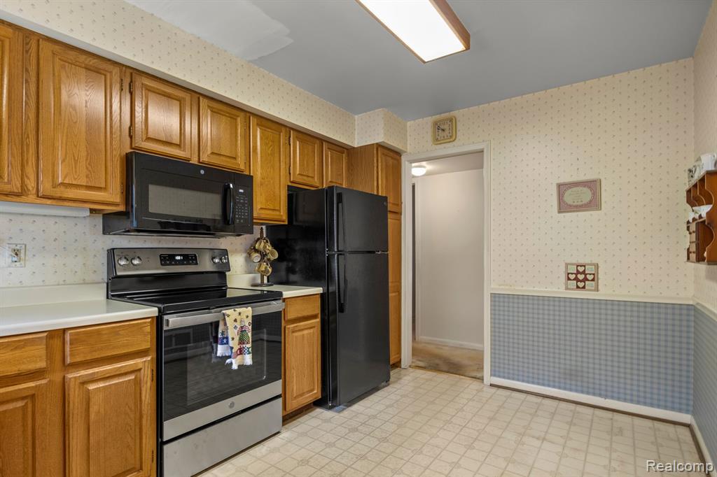 8708 HURON Street, Taylor, MI 48180 — Photo 30