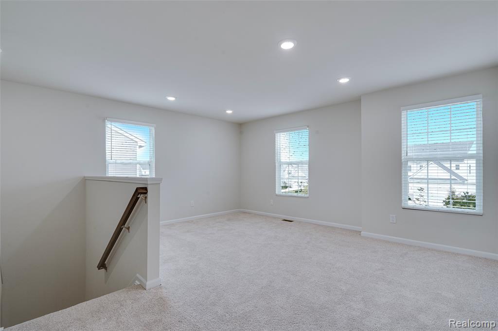 4568 Paradise Parkway, Milford, MI 48381 — Photo 26