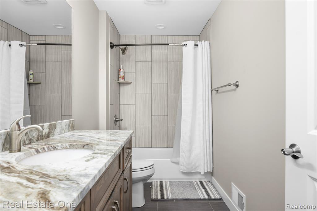 3259 Rush Lake Road, Pinckney, MI 48169 — Photo 36