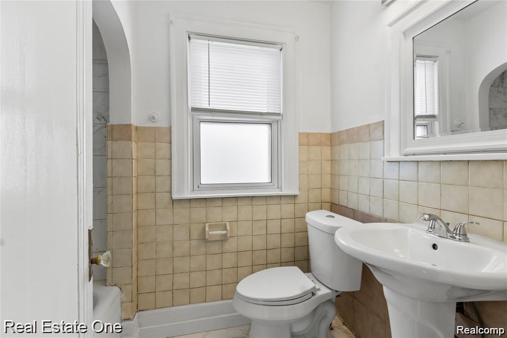 5444 Kenilworth Street, Dearborn, MI 48126 — Photo 8