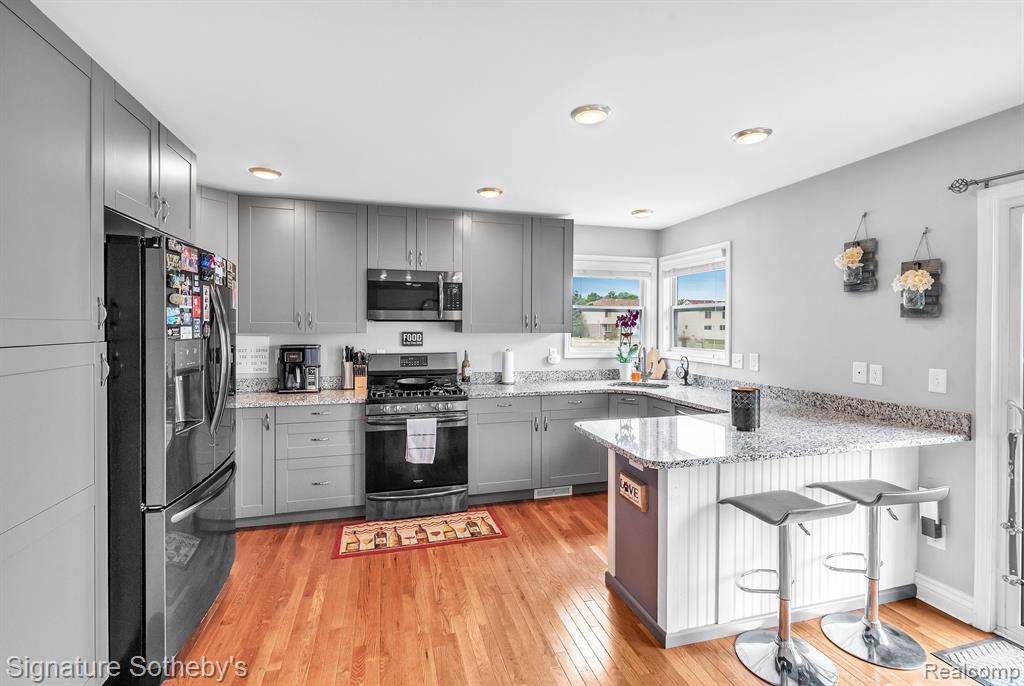 8773 LILLY Drive, Ypsilanti, MI 48197 — Photo 15