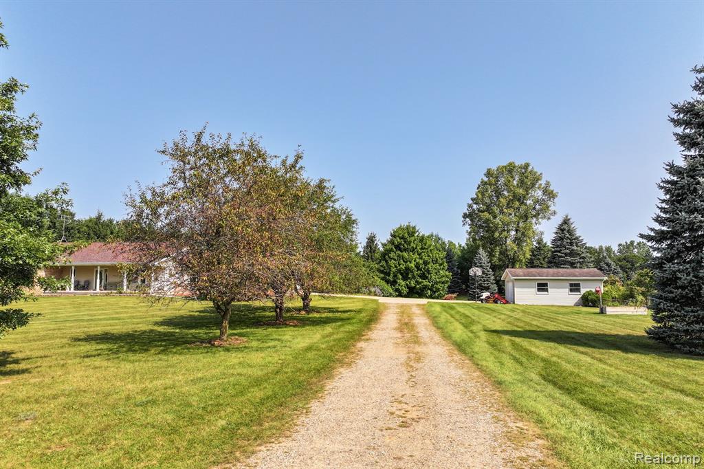 761 MELLISH Drive, Lapeer, MI 48446 — Photo 6